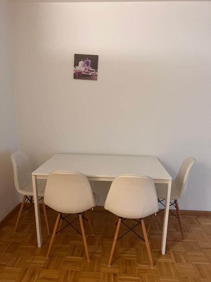 Comfort Appartment 2 Schafzimmer Basel Exterior photo